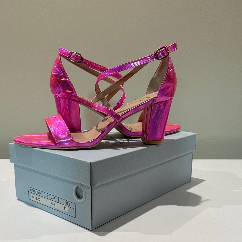 🌸NEW VILOPORLOR Pink Strappy Heeled Sandals Women’s Sz 11 With Box